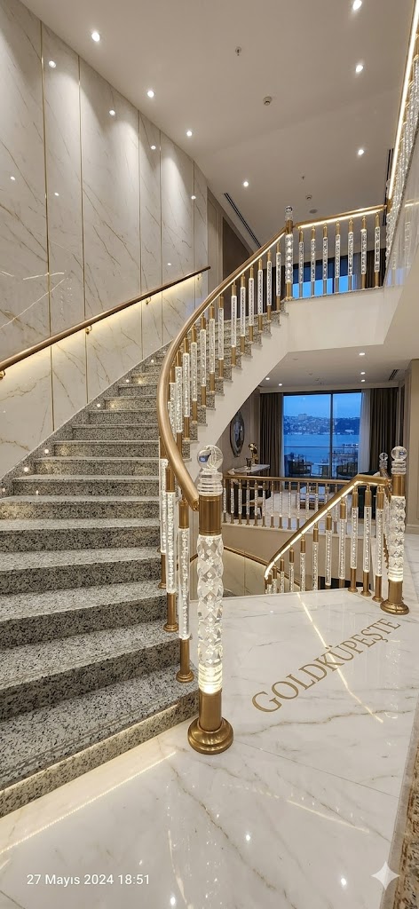 Akrilik Merdiven Pleksi Korkuluk